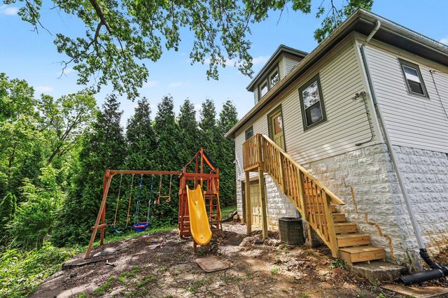402 Linden Avenue, Southgate, KY 41071