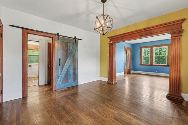 402 Linden Avenue, Southgate, KY 41071