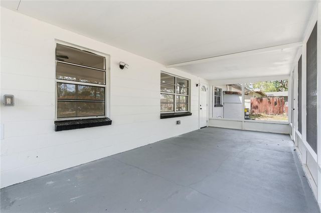 10945 N BOULEVARD, Tampa, FL 33612