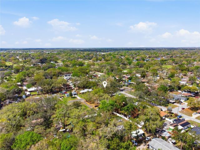 10945 N BOULEVARD, Tampa, FL 33612