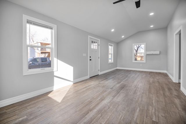 2601 E 11th St N, Wichita, KS 67214