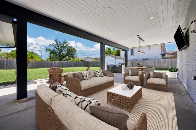 1722 Crownover Road, Houston, TX 77080