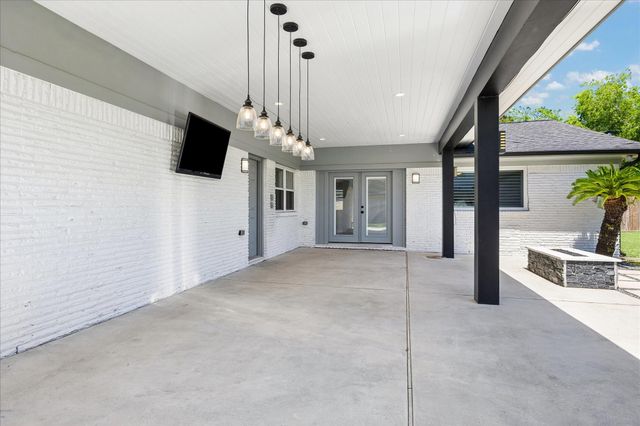 1722 Crownover Road, Houston, TX 77080