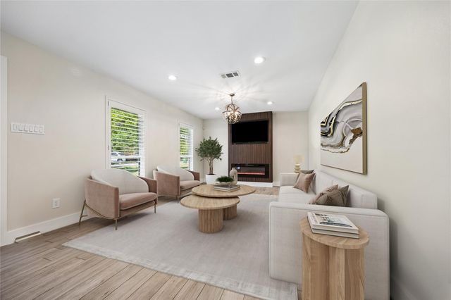 1722 Crownover Road, Houston, TX 77080