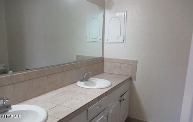 6816 ALTO REY Avenue, El Paso, TX 79912