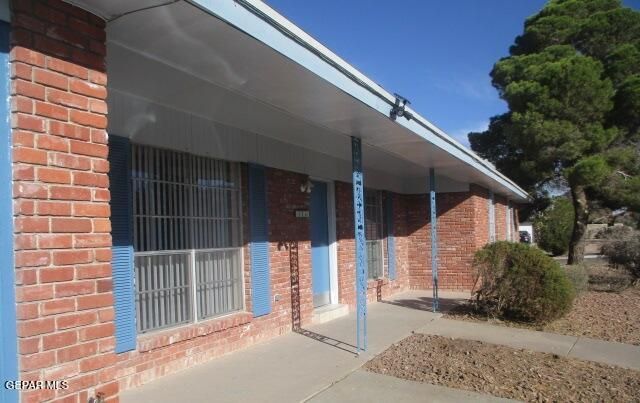 6816 ALTO REY Avenue, El Paso, TX 79912