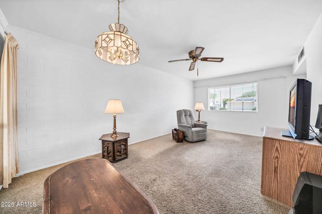 11622 N DESERT HILLS Drive W, Sun City, AZ 85351