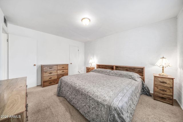 11622 N DESERT HILLS Drive W, Sun City, AZ 85351