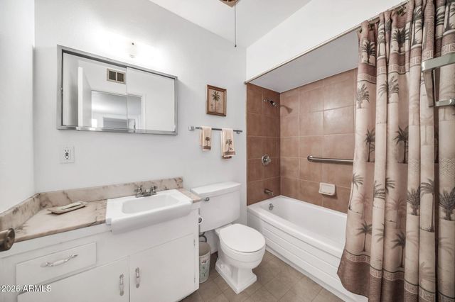 11622 N DESERT HILLS Drive W, Sun City, AZ 85351