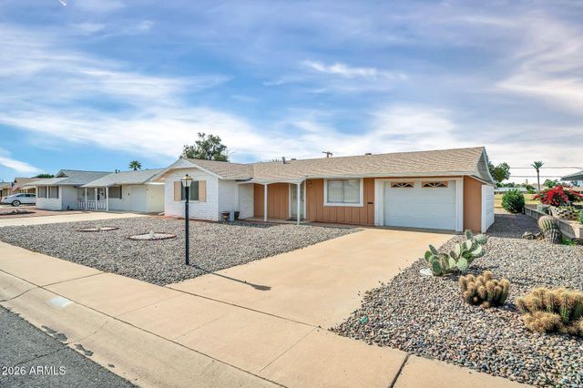 11622 N DESERT HILLS Drive W, Sun City, AZ 85351