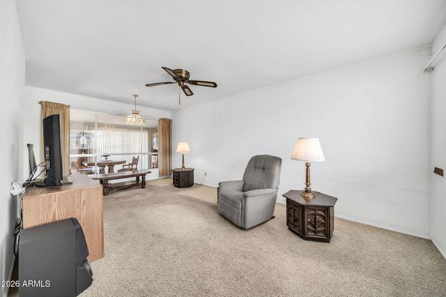 11622 N DESERT HILLS Drive W, Sun City, AZ 85351