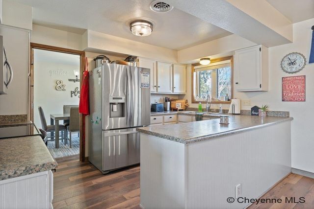 7209 HAWTHORNE DR, Cheyenne, WY 82009