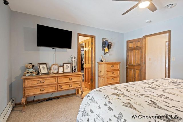 7209 HAWTHORNE DR, Cheyenne, WY 82009