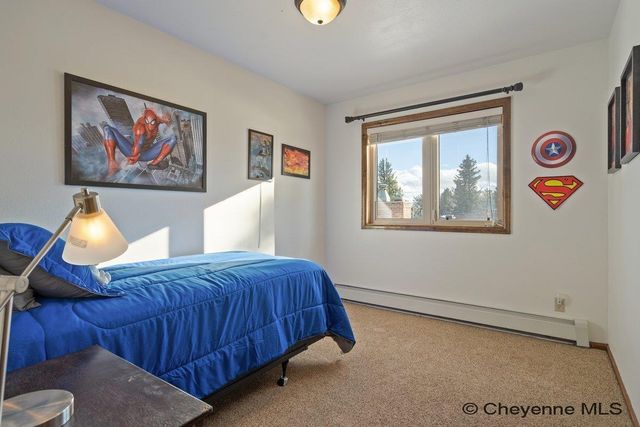 7209 HAWTHORNE DR, Cheyenne, WY 82009