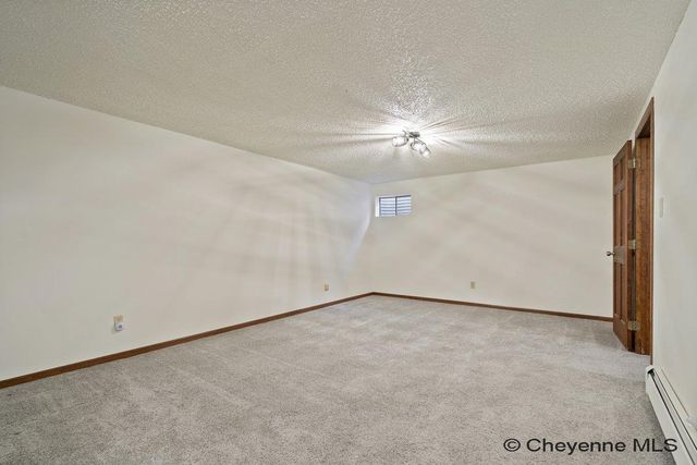 7209 HAWTHORNE DR, Cheyenne, WY 82009