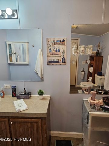 108 Aaron Court, Burgaw, NC 28425