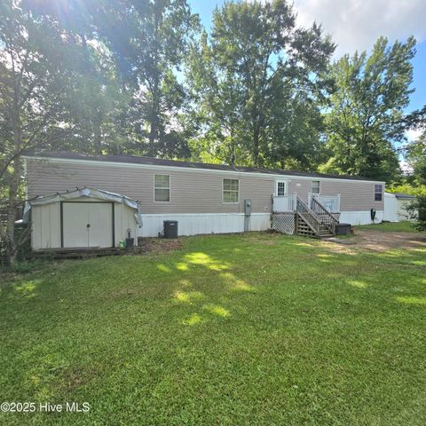 108 Aaron Court, Burgaw, NC 28425