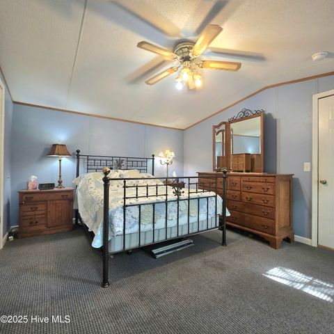 108 Aaron Court, Burgaw, NC 28425