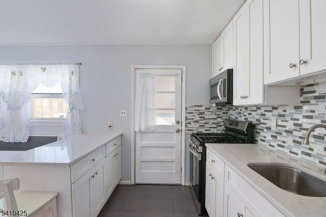 452 Jaques Ave, Rahway City, NJ 07065