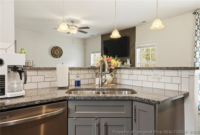 240 Meherrin Loop, Raeford, NC 28376