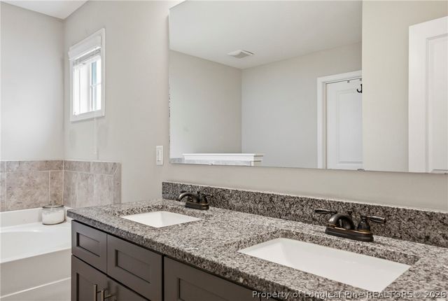 240 Meherrin Loop, Raeford, NC 28376