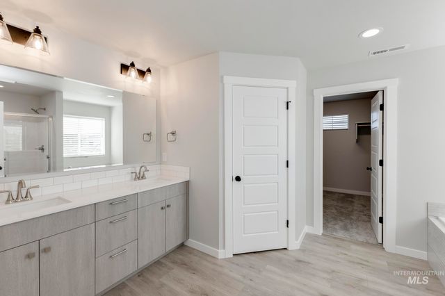 9400 W Cosmic St, Nampa, ID 83687