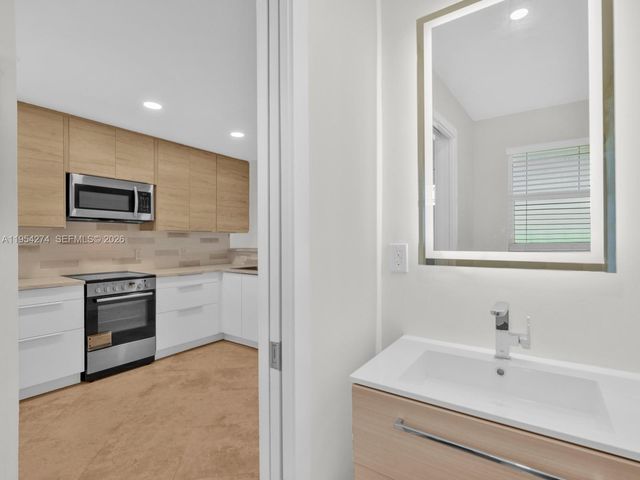 750 NE Spanish River Blvd 5050, Boca Raton, FL 33431