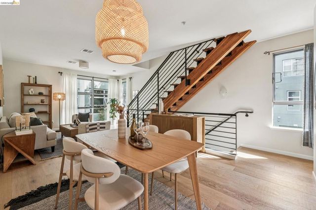 61 Glashaus Loop, Emeryville, CA 94608