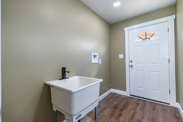 1047 Arizona Street, Gary, IN 46403