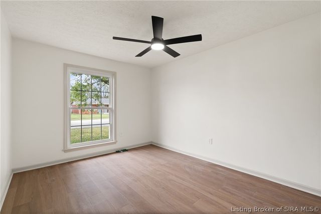 1020 Cottonwood Drive, Clarksville, IN 47129
