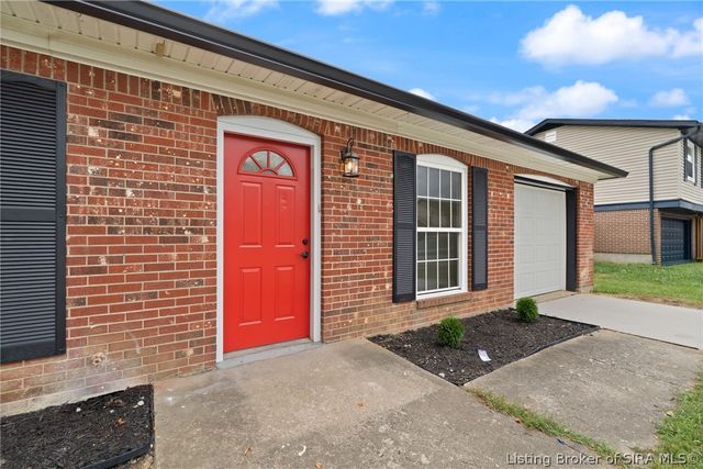 1020 Cottonwood Drive, Clarksville, IN 47129