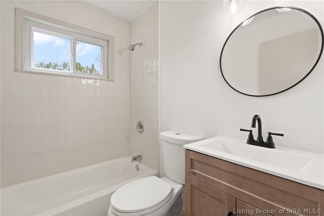 1020 Cottonwood Drive, Clarksville, IN 47129