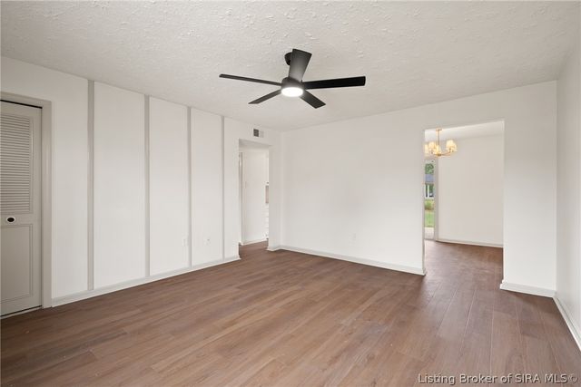 1020 Cottonwood Drive, Clarksville, IN 47129