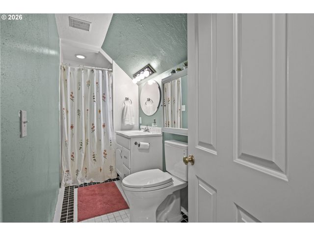 1304 Ne 51ST Ave, Portland, OR 97213