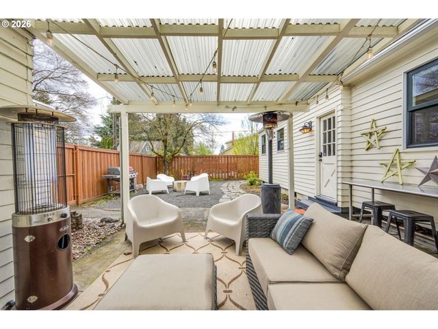 1304 Ne 51ST Ave, Portland, OR 97213