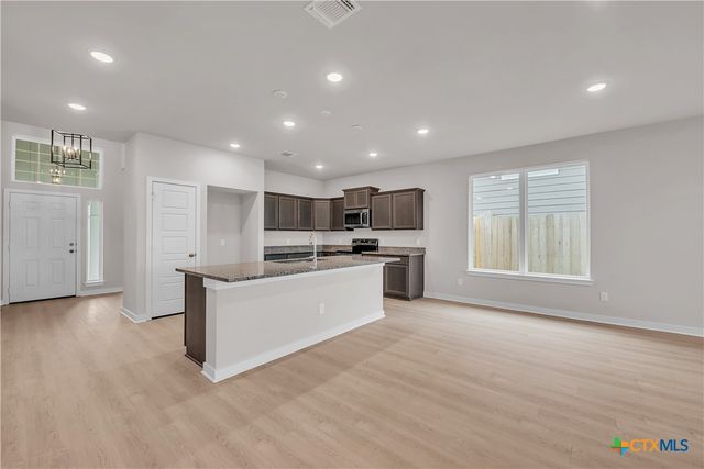 209 State Loop, Troy, TX 76579