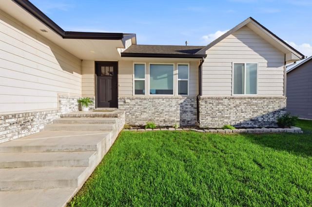 10514 W Wilkinson, Maize, KS 67101