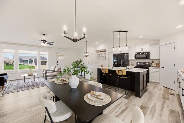 10514 W Wilkinson, Maize, KS 67101