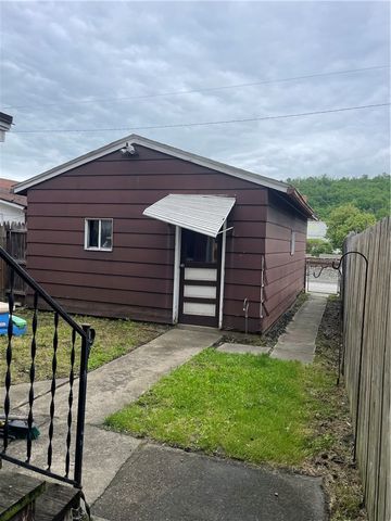 926 Mckean Ave, Charleroi Boro, PA 15022