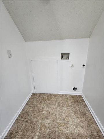 1816 Carrollwood CMN, Chesapeake, VA 23320