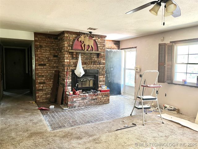 101 Juniper Drive, Canadian, OK 74425