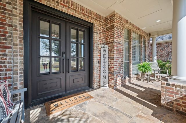 911 Noble Champions Way, Bartonville, TX 76226
