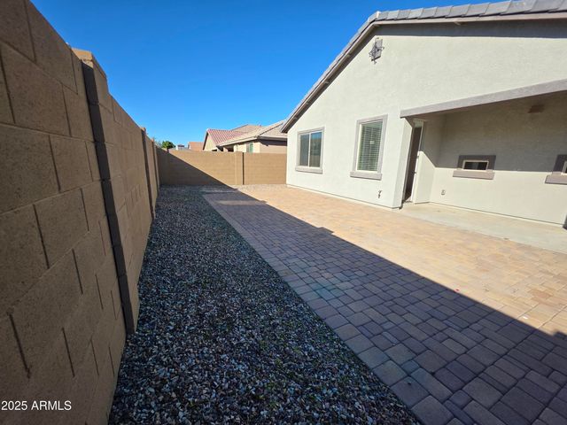 319 W PINNACLE RIDGE Drive, San Tan Valley, AZ 85140