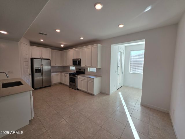 319 W PINNACLE RIDGE Drive, San Tan Valley, AZ 85140