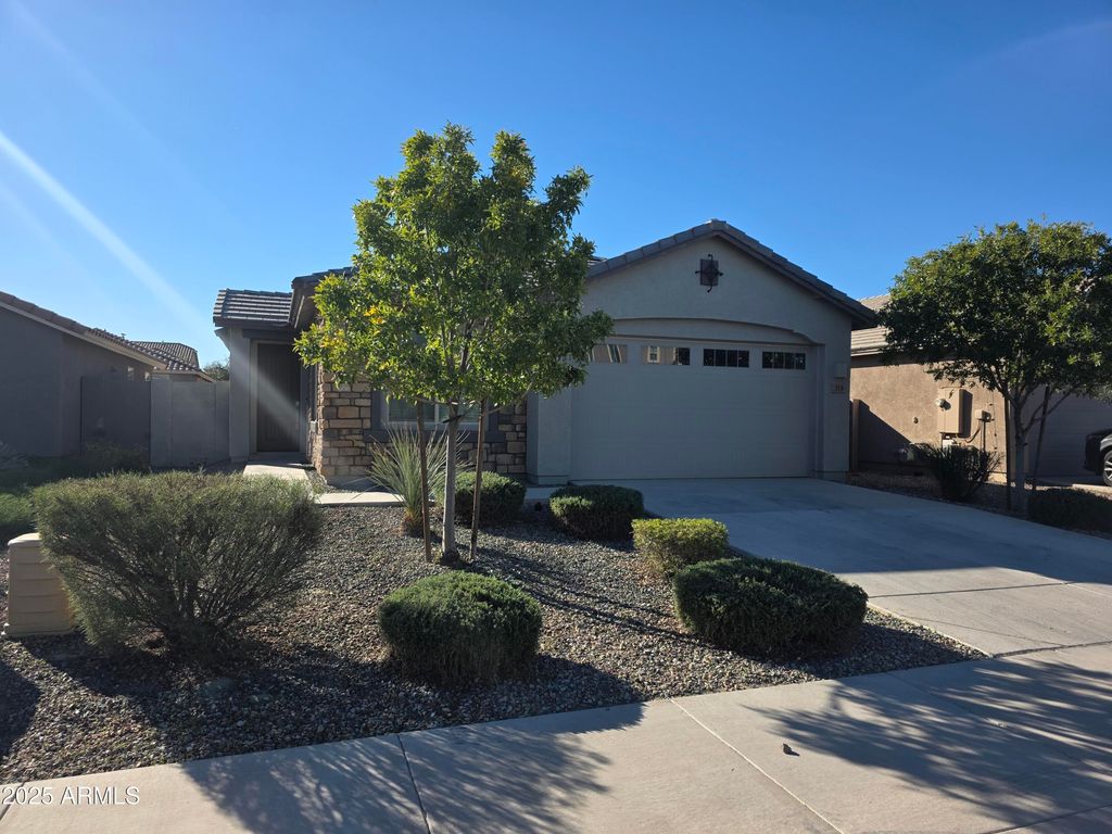 319 W PINNACLE RIDGE Drive, San Tan Valley, AZ 85140