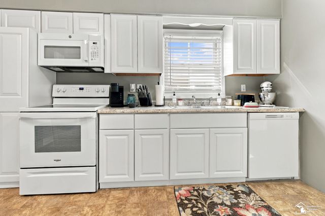 1510 High Ridge Street, Monroe, MI 48162
