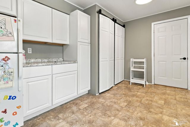 1510 High Ridge Street, Monroe, MI 48162