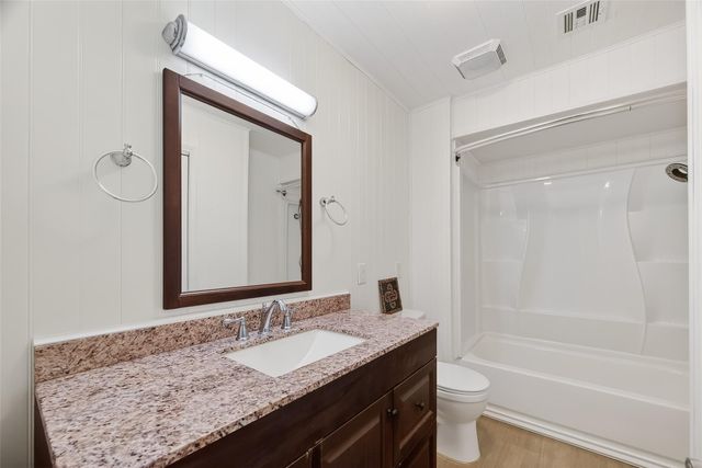 14811 Cedar Point Drive, Houston, TX 77070