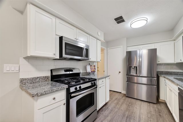 14811 Cedar Point Drive, Houston, TX 77070