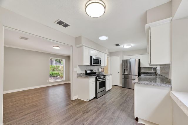 14811 Cedar Point Drive, Houston, TX 77070